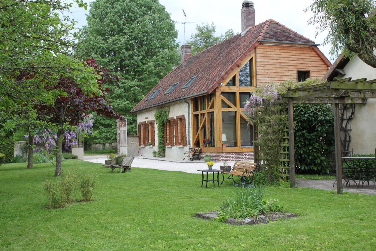 La Croix St Jean Bed and Breakfast Foucheres Eksteriør billede